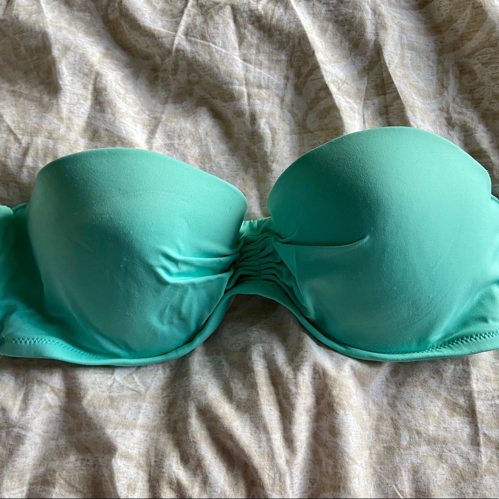 Victoria’s Secret Strapless Bikini Top